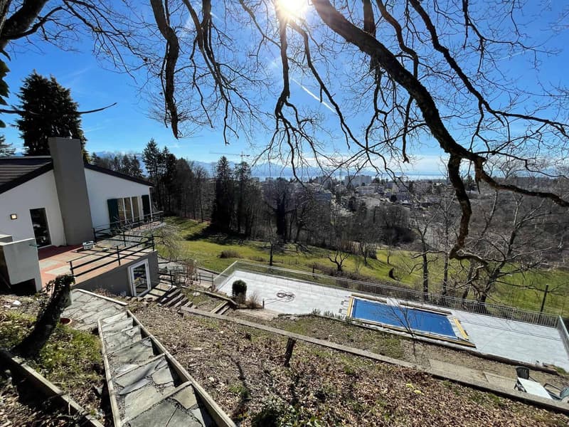 Magnifica villa con piscina a Epalinges (1)