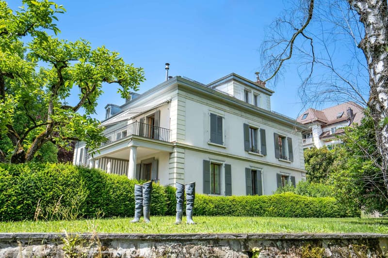 Beautiful 2.5-room apartment of 130 m2 living space - Top floor (12)