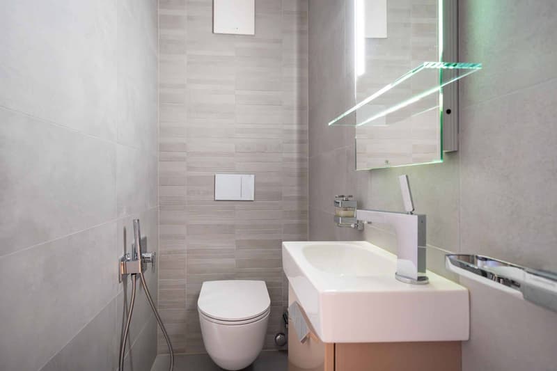 Superbes 5,5 Zimmer, 133 m2, magnifiziert renoviert mit großem Balkon (7)