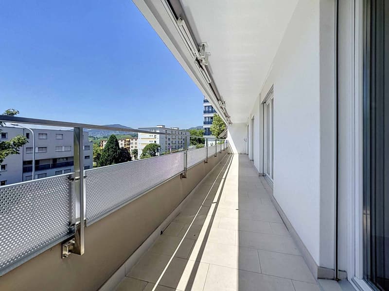 Helles 3.5-Zimmer-Wohnung mit 77.5 m2 + großem Balkon 17.5 m2 (3)