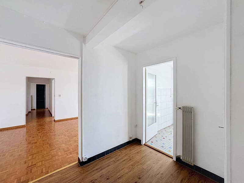 Helles 3.5-Zimmer-Wohnung mit 77.5 m2 + großem Balkon 17.5 m2 (6)