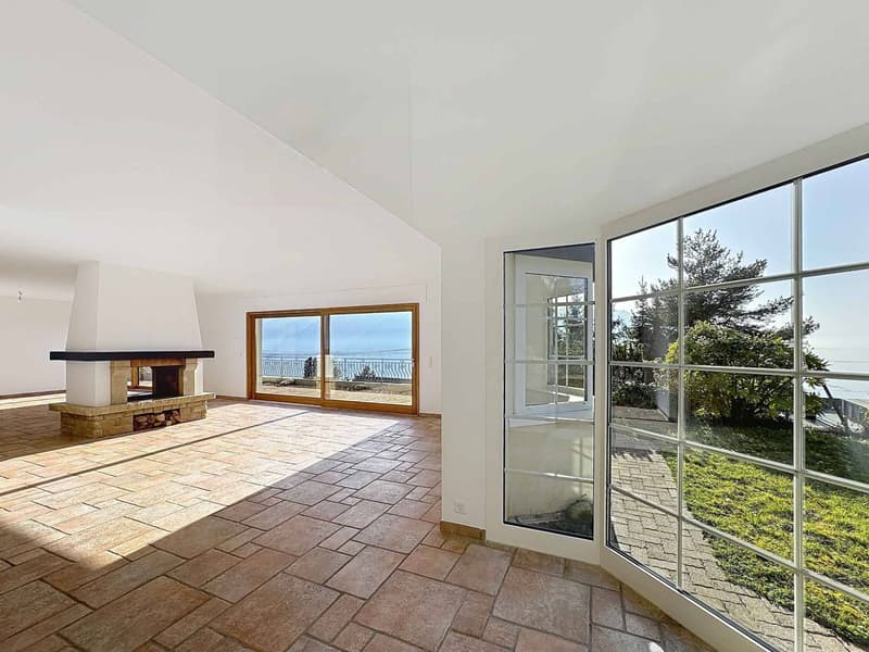 4,5 Zimmer auf 147 m2 mit großer Terrasse und privatem Garten (3)