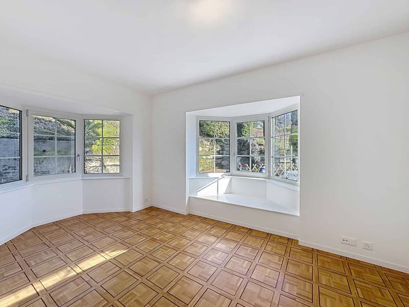 4,5 Zimmer auf 147 m2 mit großer Terrasse und privatem Garten (12)