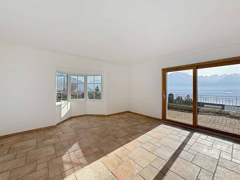 4,5 Zimmer auf 147 m2 mit großer Terrasse und privatem Garten (10)