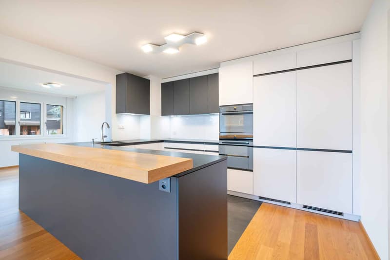 Superbe 5.5 pièces 133 m2 magnifiquement rénové avec grand balcon (5)