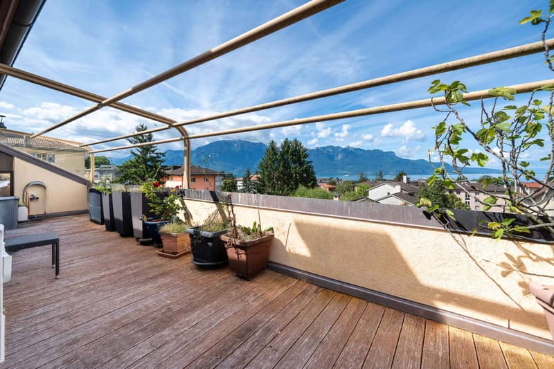 Dernier étage - 6 pièces avec ascenseur privatif et grande terrasse (1)