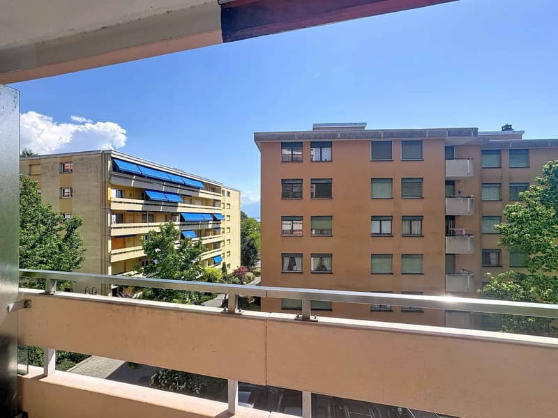 4.5 p de 91 m2 à rénover - 2 balcons  + 1 Garage box (2)