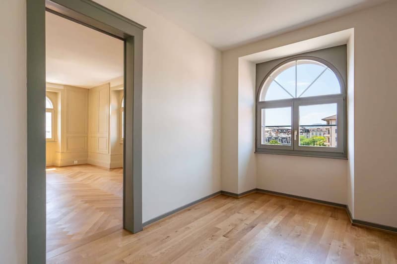 Dernier étage - Spacieux 3.5 pces 99 m2 + combles dans un immeuble ancien rénové (7)