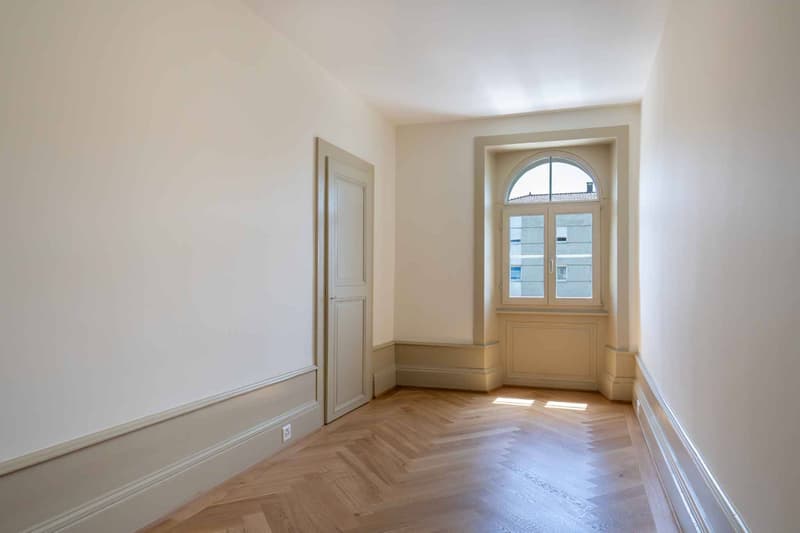 Dernier étage - Spacieux 3.5 pces 99 m2 + combles dans un immeuble ancien rénové (6)