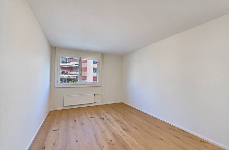 Superbe 5.5 pièces de 132 m2 int. totalement rénové avec grand balcon (11)