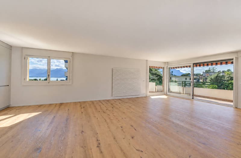 Superbe 5.5 pièces de 132 m2 int. totalement rénové avec grand balcon (3)