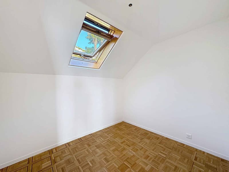 Superbe 2.5 pièces de 72 m2 avec balcons et Très belle vue sur le lac (8)