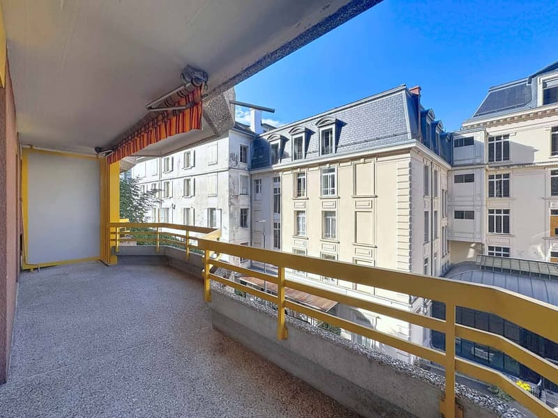 Au 1er étage - Grand 3.5 pièces sur 1 niveau de 79 m2 + balcon (2)
