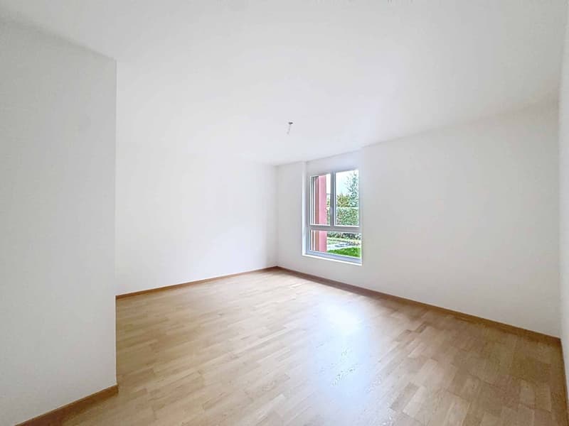Spacieux 4.5 pièces de 127 m2 avec grande terrasse (10)