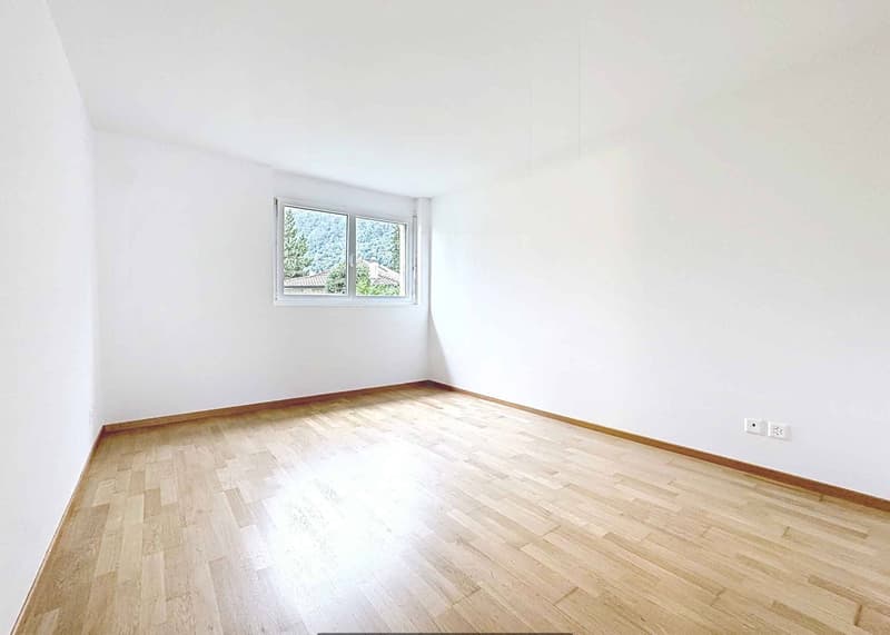 Spacieux 4.5 pièces de 127 m2 avec grande terrasse (8)