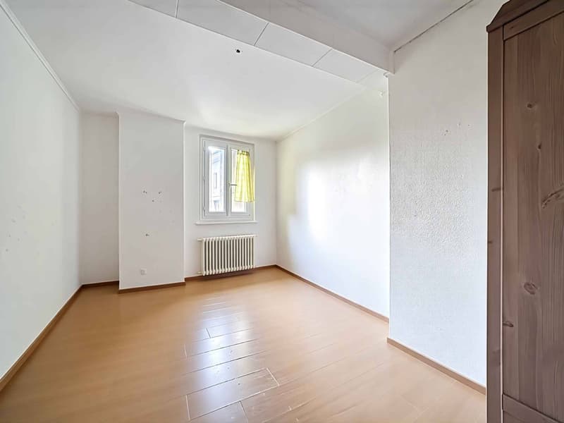 Charming 3-apartment building (9)