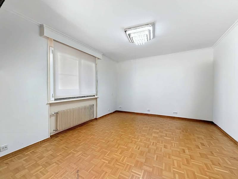 Bright apartment close to the port (6)