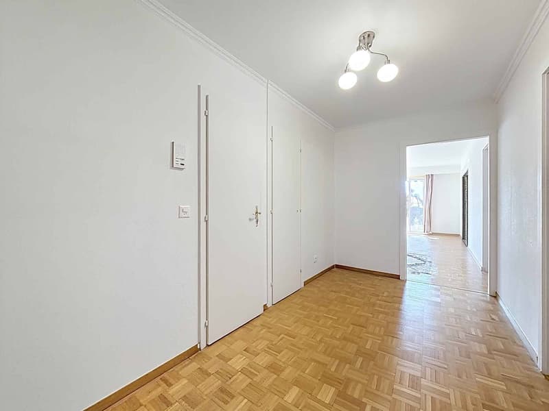 Bright apartment close to the port (5)