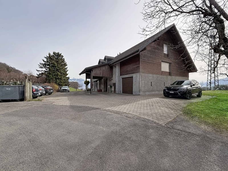 Rural renovated with 3 apartments (2)