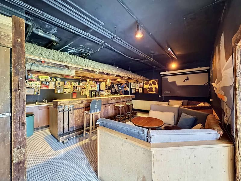 Authentic Mountain Chalet with vast hosting capacity (12)