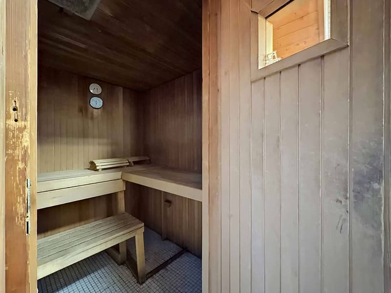 Authentic Mountain Chalet with vast hosting capacity (11)
