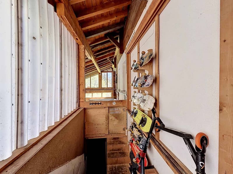 Authentic Mountain Chalet with vast hosting capacity (7)