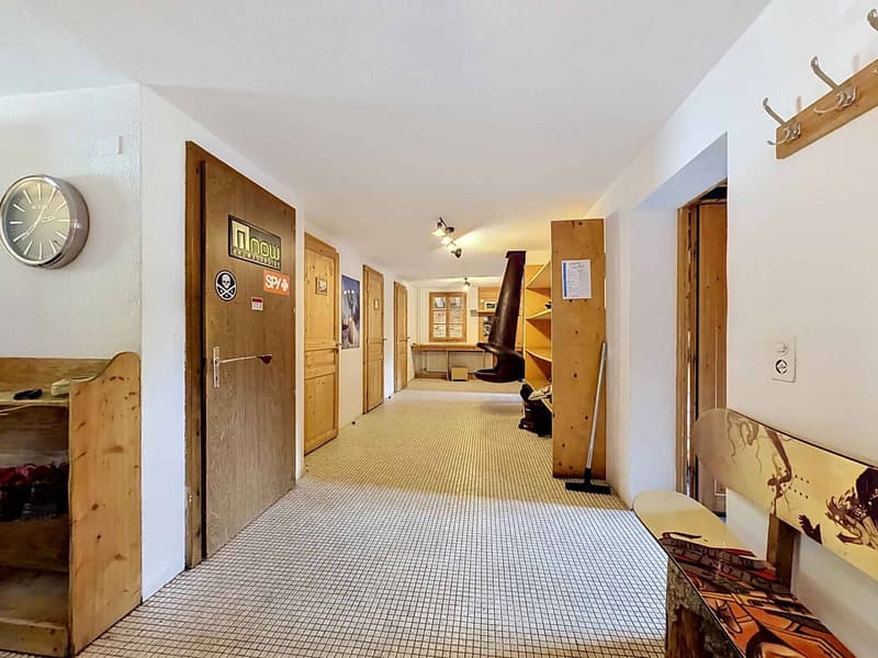 Authentic Mountain Chalet with vast hosting capacity (6)