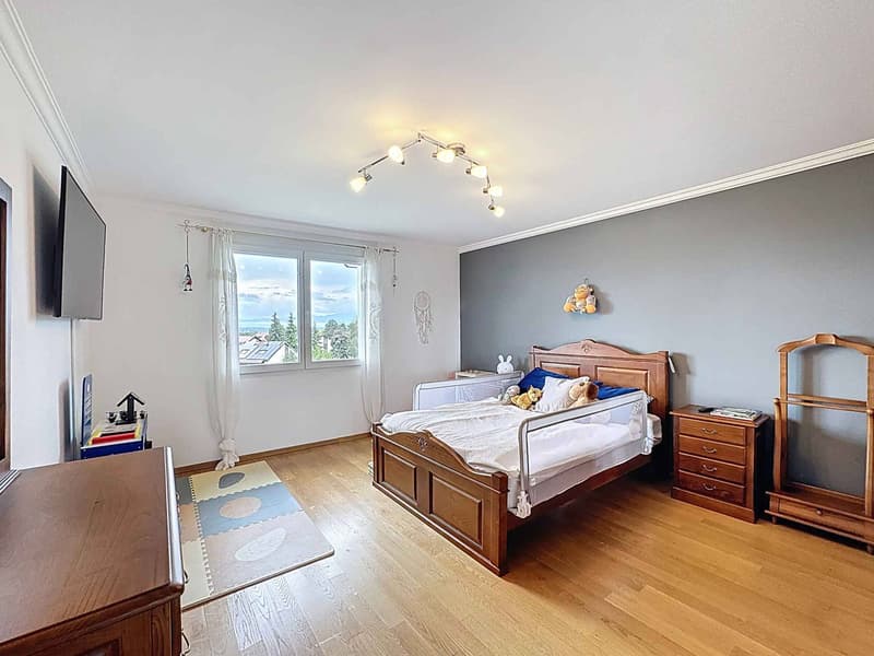 Elegant contemporary villa of 7.5 rooms (5)