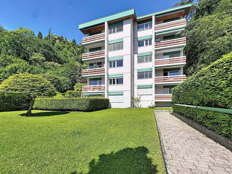 Beautiful cross apartment with 4.5 rooms, terrace and garden (2)