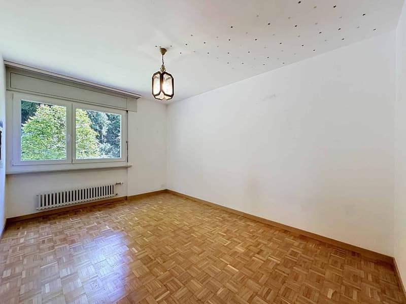 Beautiful cross apartment with 4.5 rooms, terrace and garden (5)