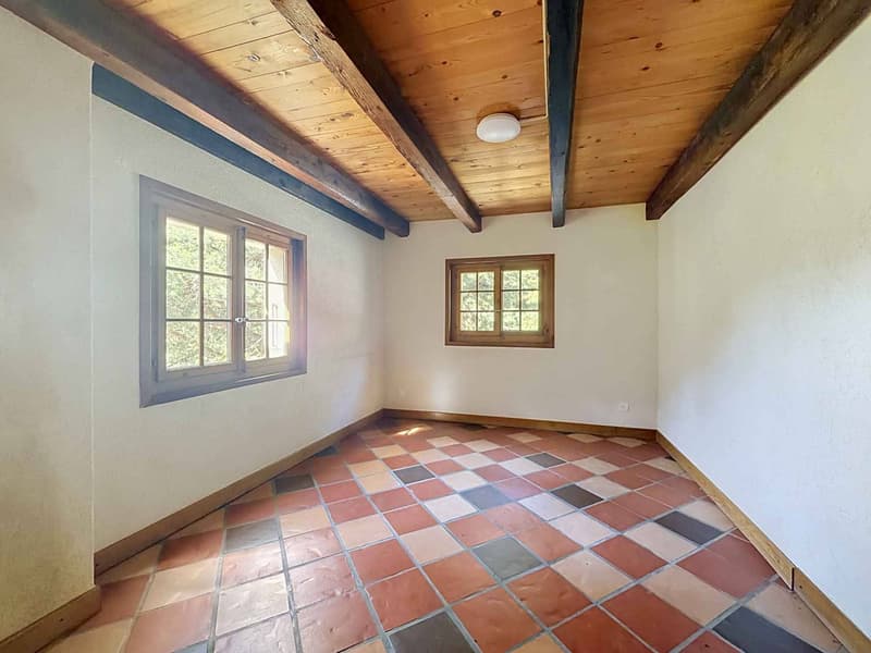 Villa de 3 appartements dans un cadre bucolique (8)