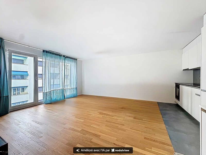Superbe appartement de 2,5 pièces centré (2)