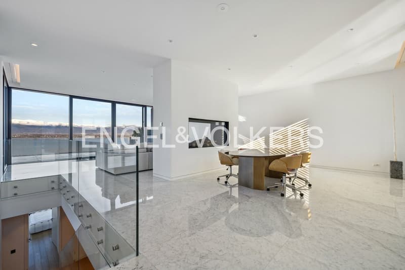 Luxury villa with panoramic view of the lake (9)