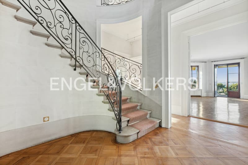 Proprietà eccezionale - splendida villa con vista e accesso al lago (6)