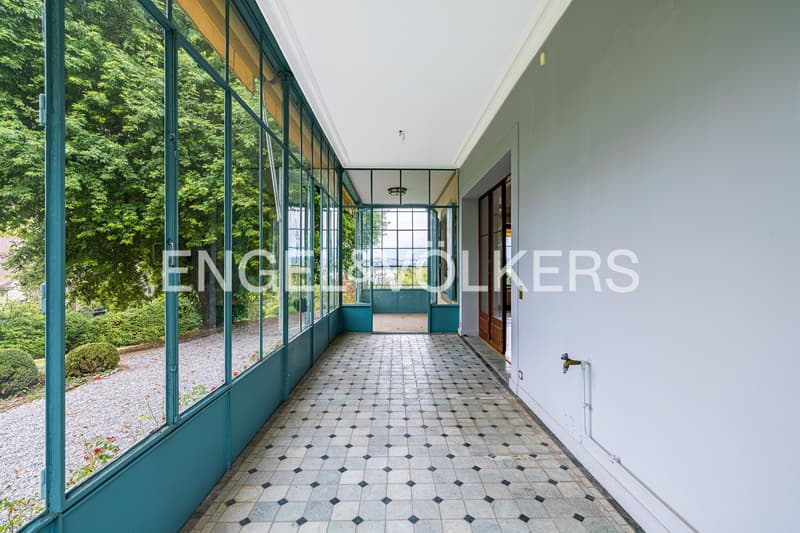 Außergewöhnliches Anwesen - prächtiges Herrenhaus mit Blick und Zugang zum See (13)