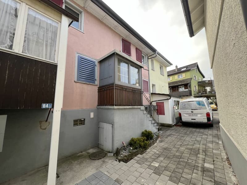 Two-family house in tax-friendly Horn (3)