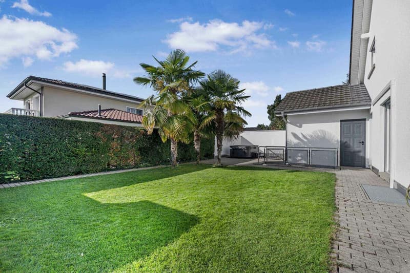 Villa di campagna esclusiva con giardino spazioso situata in una posizione soleggiata direttamente nella zona agricola (17)