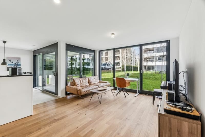 Garden-level apartment in Glattpark (4)