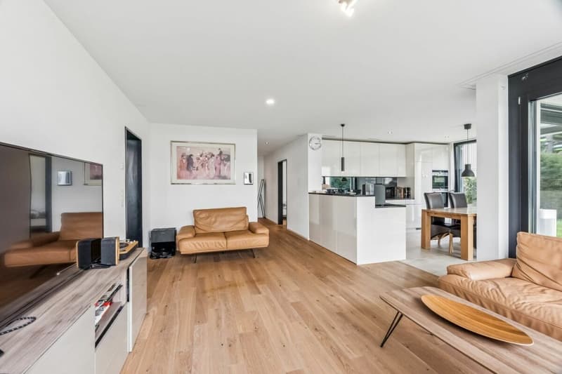 Garden-level apartment in Glattpark (10)