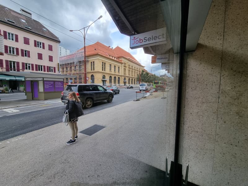 Magnificent commercial space in the city center opposite the post office (5)