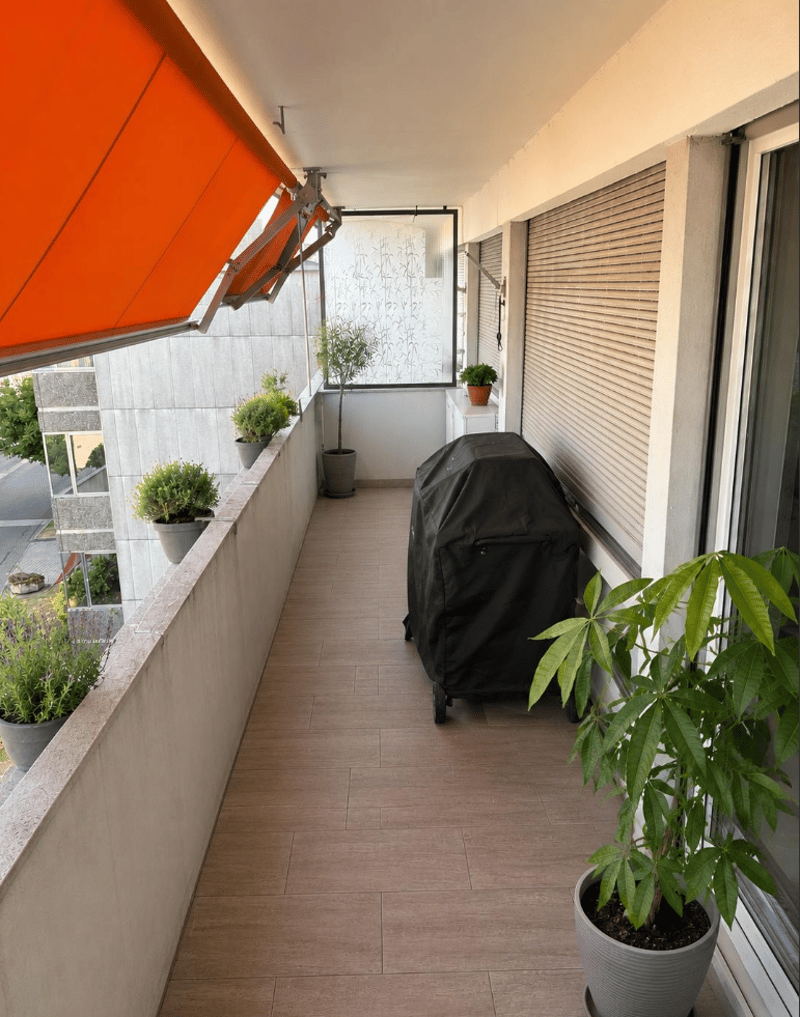 Spacieux 5 pièces rénové de 105m2 avec balcon (9)