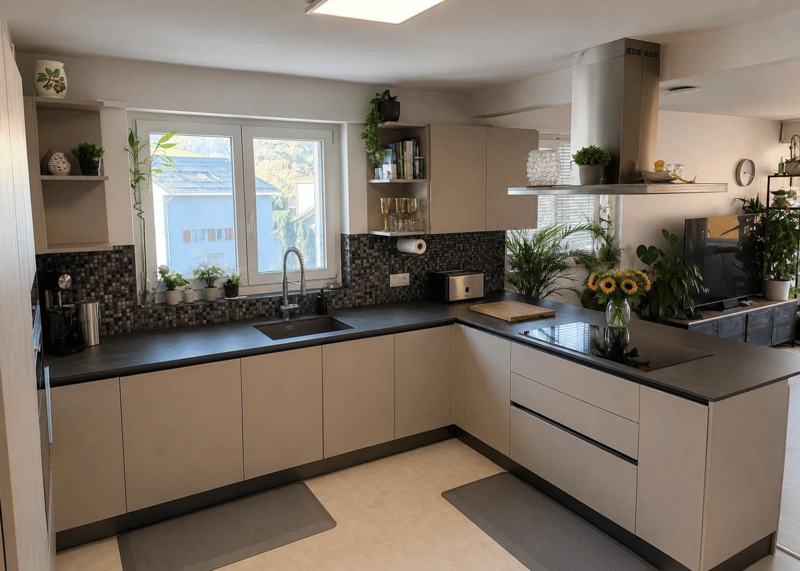 Spacieux 5 pièces rénové de 105m2 avec balcon (3)