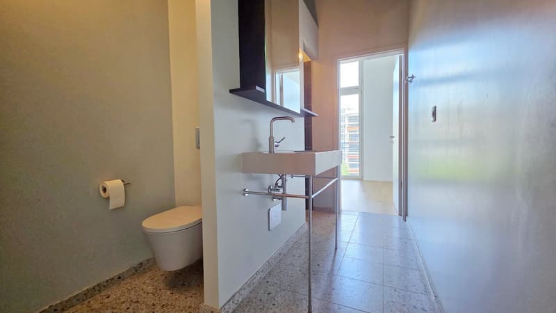 Dusche/WC bei Eingang