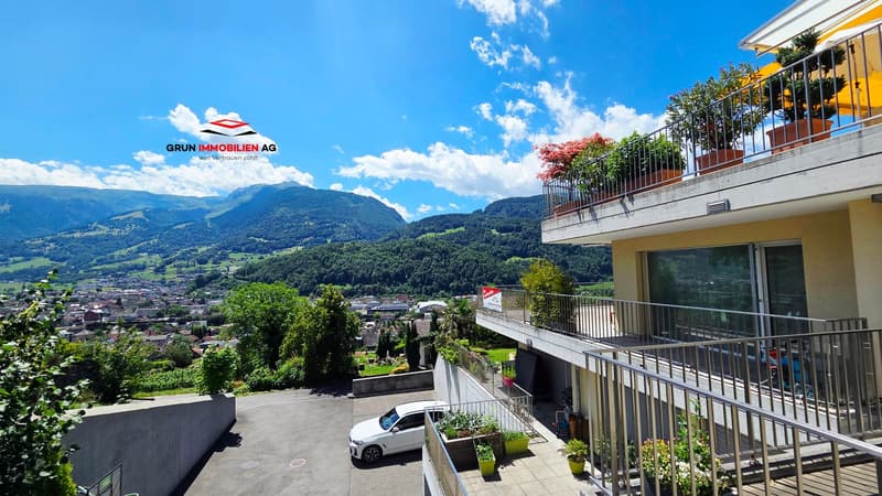 Neuwertige, riesige 5 ½-Zimmer-Terrassenwohnung mit schönstem Talblick auf der Sonnenseite (4)