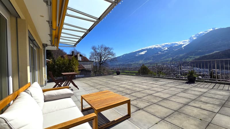 Neuwertige, riesige 5 ½-Zimmer-Terrassenwohnung mit schönstem Talblick auf der Sonnenseite (16)