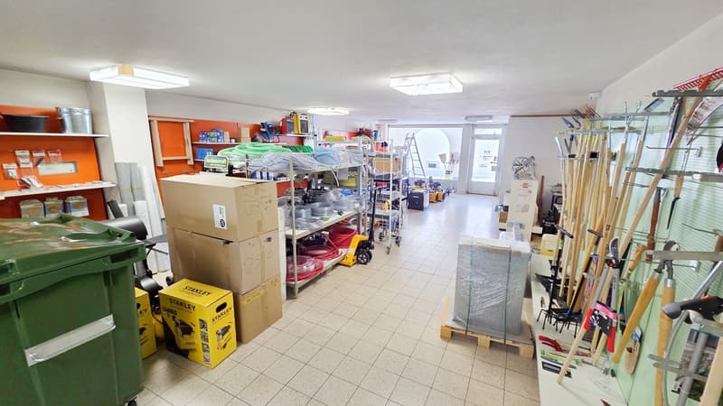 Laden Platz 1b