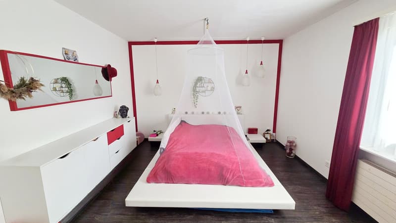 Freistehendes, gut unterhaltenes Einfamilienhaus mit riesigem Wohnraum an grandioser Makrolage (9)
