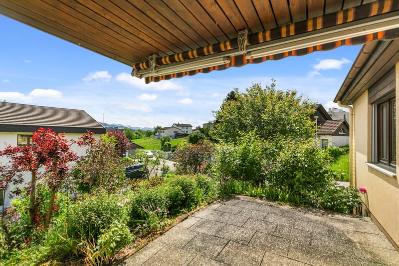 Maison familiale avec jardin spacieux (3)