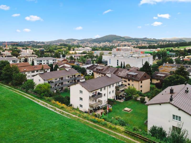 Peaceful living with proximity to nature and sports facilities (11)