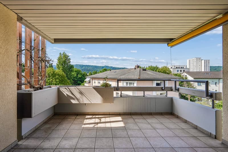 Central and quiet 4.5 room apartment in Wettingen (8)